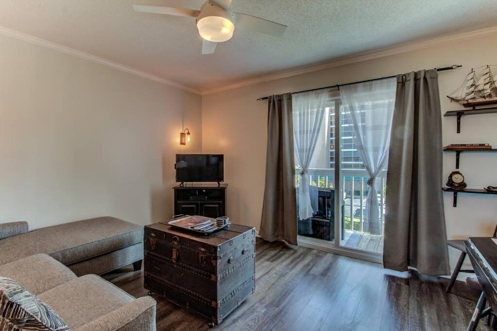 Kraken'S Den * Oceanview * Steps To Ocean * Pool Apartment Carolina Beach Exterior photo